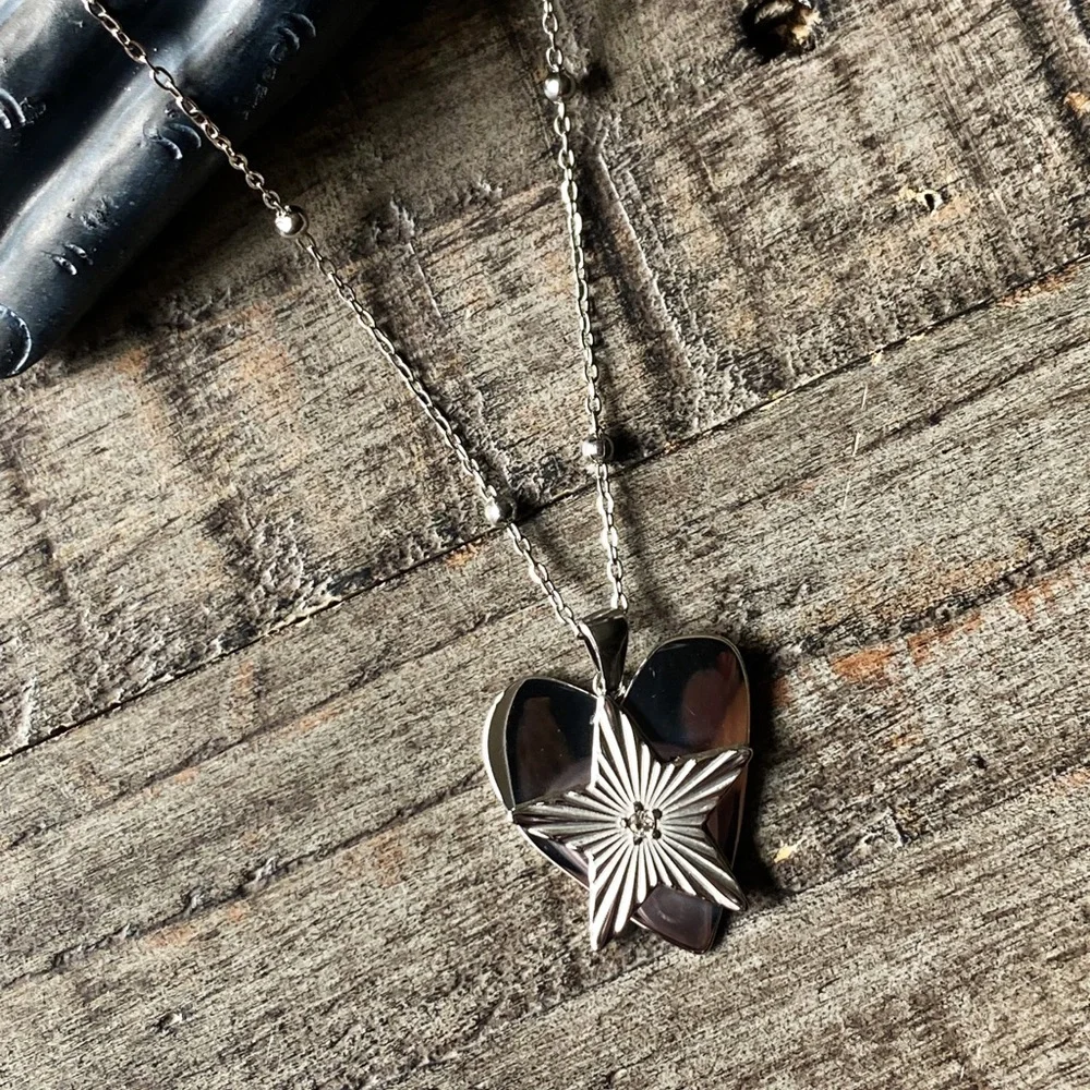 NEW Silver Heart & Star Pendant Necklace